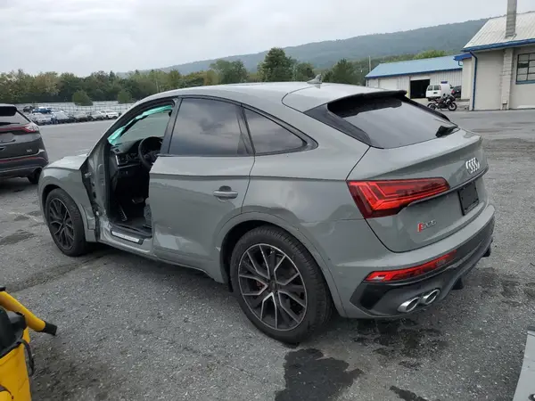 WA124AFYXN2034243 2022 AUDI SQ5 - Image 2