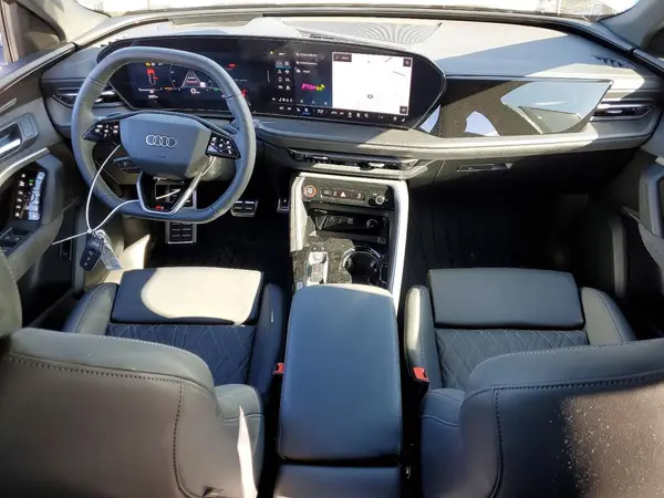 WA125AGU0S2018394 2025 AUDI SQ5 - Image 8