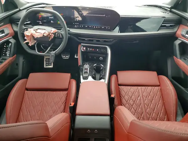 WA125AGU2S2124717 2025 AUDI SQ5 - Image 8