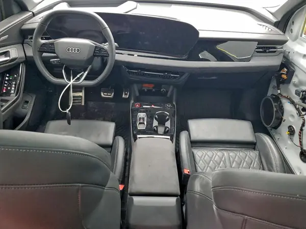 WA125BGFXSA011885 2025 AUDI SQ8 - Image 8