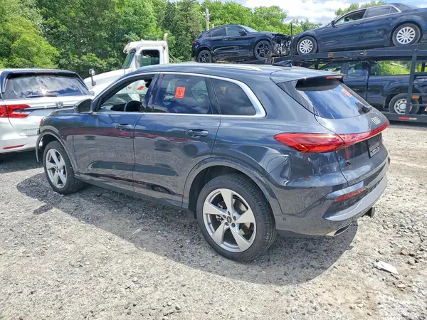 WA12AAGU0S2063914 2025 AUDI Q5 - Image 2