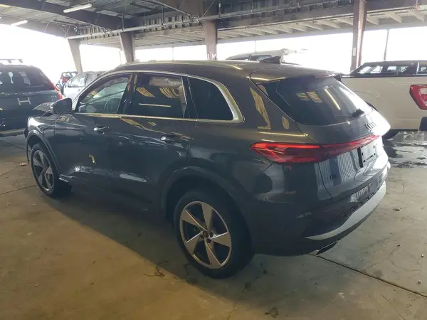 WA12AAGU0S2089218 2025 AUDI Q5 - Image 2