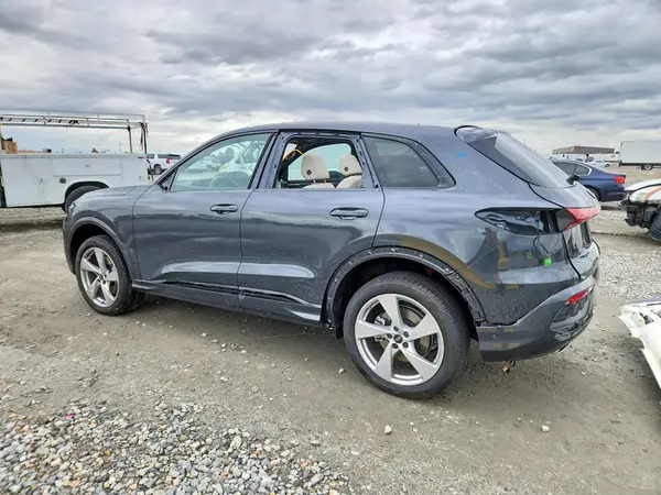 WA12AAGU0S2118670 2025 AUDI Q5 - Image 2