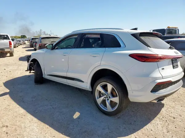 WA12AAGU1S2018089 2025 AUDI Q5 - Image 2