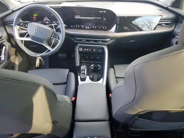 WA12AAGU2S2014570 2025 AUDI Q5 - Image 8