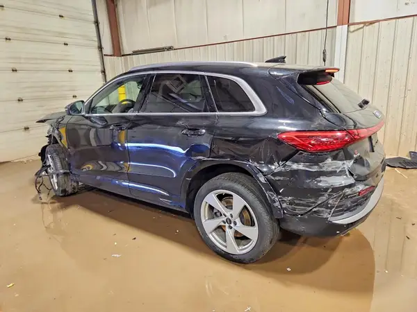 WA12AAGU2S2036021 2025 AUDI Q5 - Image 2