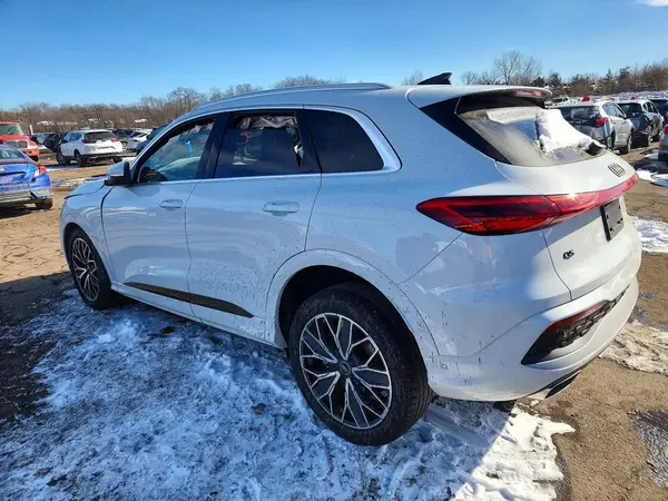 WA12AAGU3S2024878 2025 AUDI Q5 - Image 2