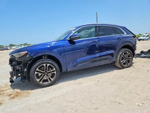 WA12AAGU3T2022081 2026 AUDI Q5 - Image 1