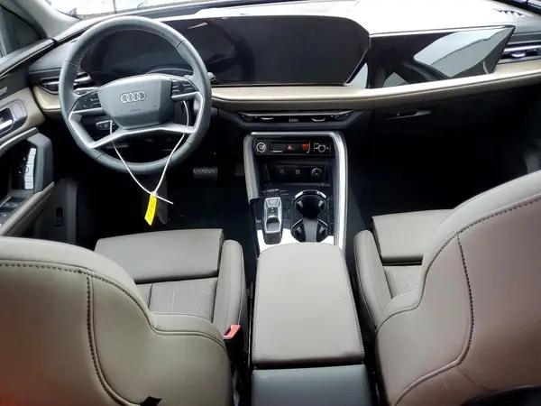 WA12AAGU6S2043070 2025 AUDI Q5 - Image 8
