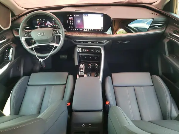 WA12AAGU6S2106359 2025 AUDI Q5 - Image 8