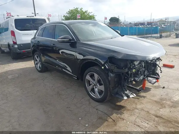 WA12AAGU6S2114087 2025 AUDI Q5 - Image 1