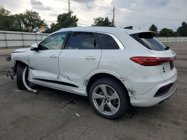 WA12AAGU7S2005508 2025 AUDI Q5 - Image 2