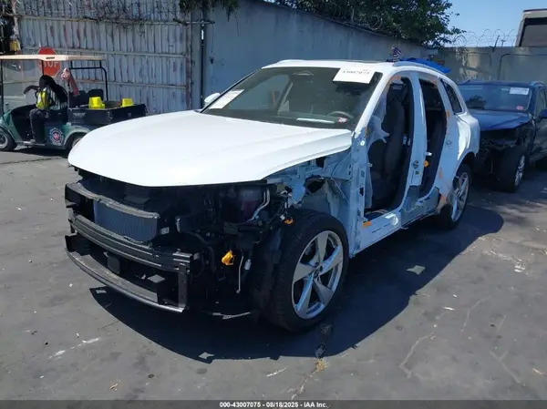 WA12AAGU7S2023944 2025 AUDI Q5 - Image 2