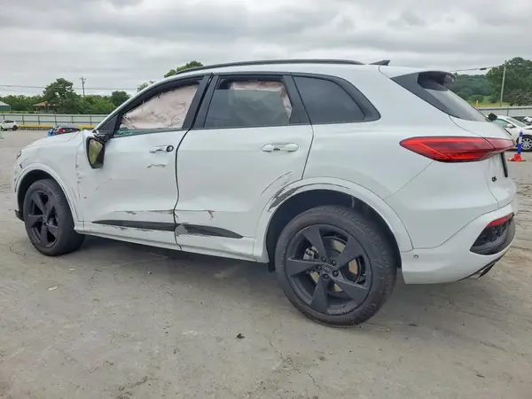 WA12AAGU9S2015036 2025 AUDI Q5 - Image 2