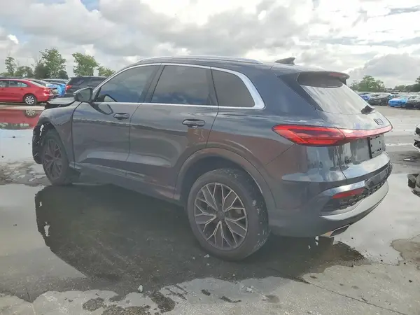 WA12AAGUXS2021072 2025 AUDI Q5 - Image 2