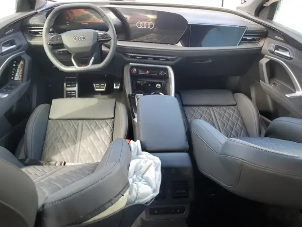 WA135AGU5S2055414 2025 AUDI SQ5 - Image 8