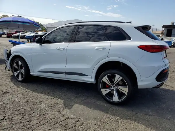 WA135AGUXS2114232 2025 AUDI SQ5 - Image 2