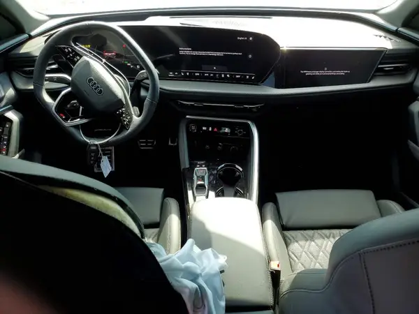 WA135AGUXS2114232 2025 AUDI SQ5 - Image 8