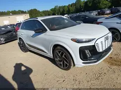 WA135BGFXSA040646 2025 AUDI SQ8