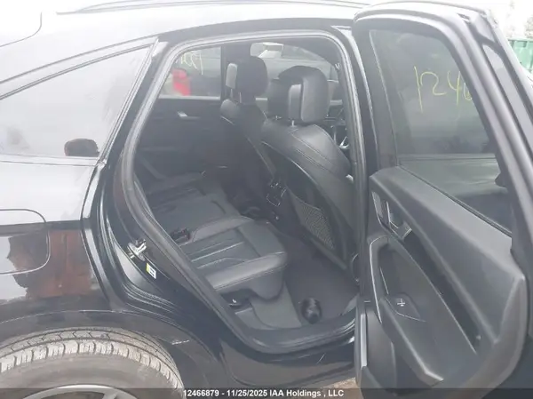 WA14AAFY4N2104532 2022 AUDI Q5 - Image 8