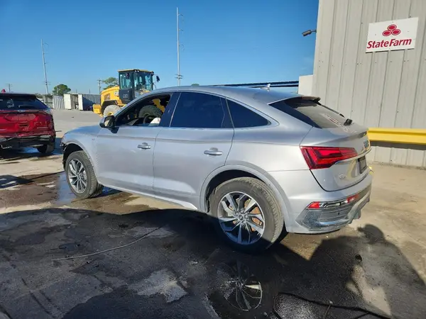 WA14AAFY6N2059061 2022 AUDI Q5 - Image 2