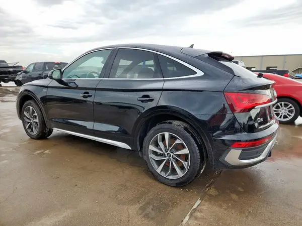 WA14AAFY7M2100618 2021 AUDI Q5 - Image 2