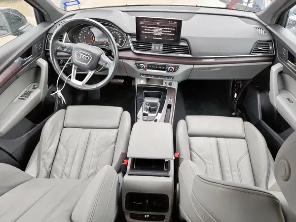 WA14AAFY7M2100618 2021 AUDI Q5 - Image 8