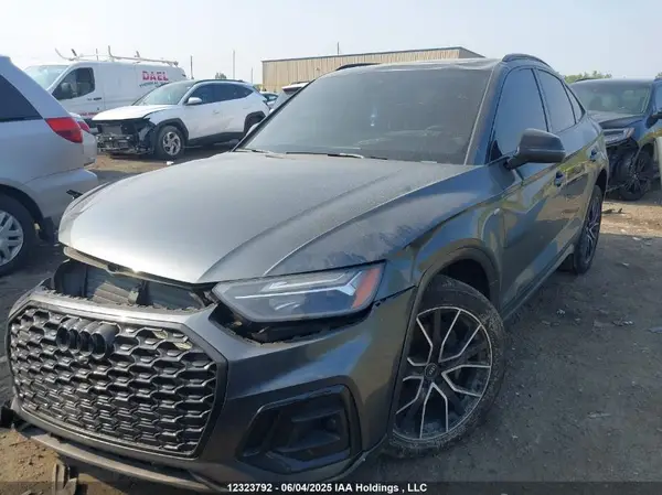 WA14AAFY9M2112463 2021 AUDI Q5 - Image 2