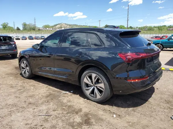 WA14AAGE0RB036773 2024 AUDI Q8 - Image 2