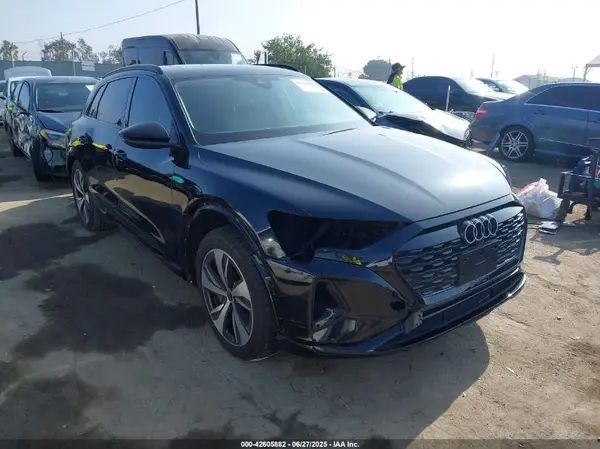 WA14AAGE1RB036748 2024 AUDI Q8 - Image 1