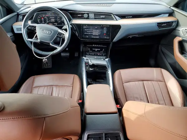 WA14AAGE2RB014502 2024 AUDI Q8 - Image 8