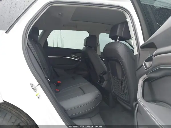 WA14AAGE2RB029243 2024 AUDI Q8 - Image 8