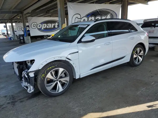 WA14AAGE2RB048410 2024 AUDI Q8 - Image 1