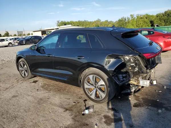WA14AAGE3RB028778 2024 AUDI Q8 - Image 2