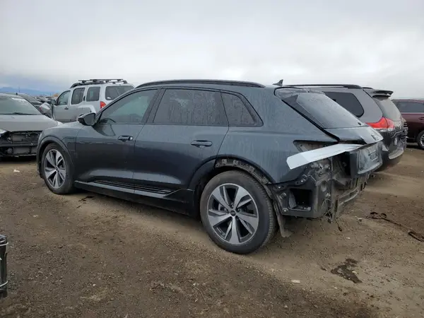 WA14AAGE5RB027891 2024 AUDI Q8 - Image 2