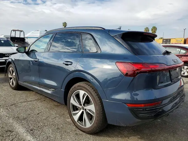 WA14AAGE5RB066660 2024 AUDI Q8 - Image 2