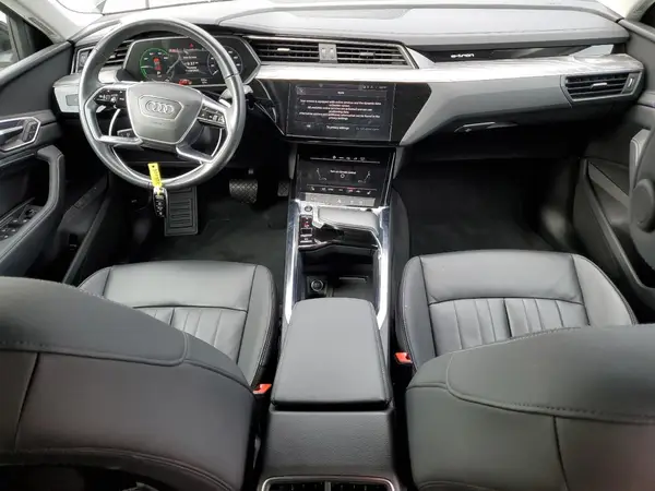 WA14AAGE6RB011909 2024 AUDI Q8 - Image 8