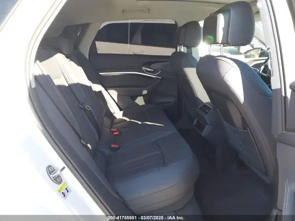 WA14AAGE7RB020683 2024 AUDI Q8 - Image 8
