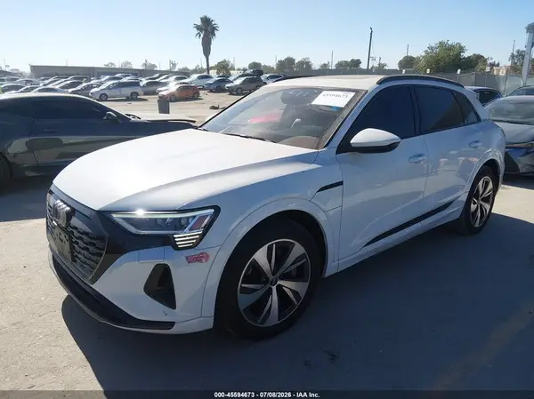 WA14AAGE8RB019350 2024 AUDI Q8 - Image 2