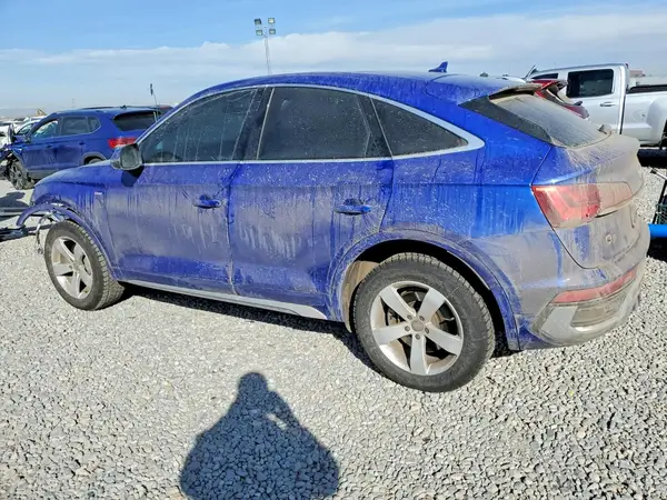 WA15AAFY1M2075381 2021 AUDI Q5 - Image 2