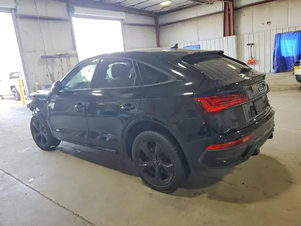 WA15AAFY5M2115106 2021 AUDI Q5 - Image 2