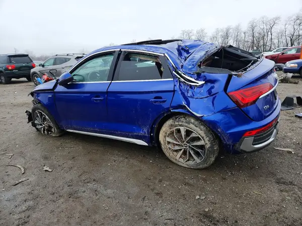 WA15AAFY8M2080156 2021 AUDI Q5 - Image 2