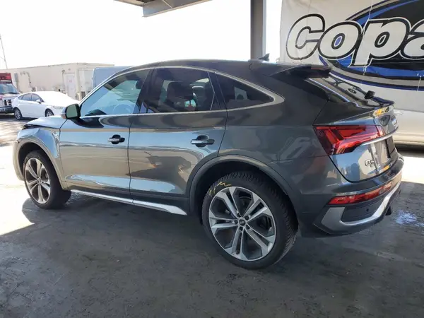 WA15AAFYXM2113478 2021 AUDI Q5 - Image 2