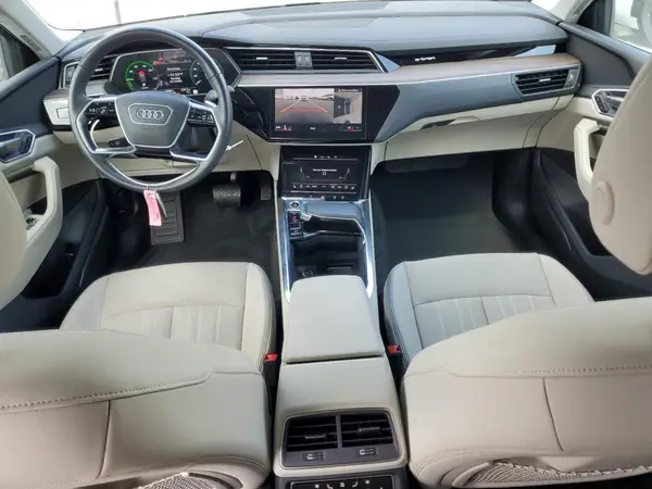 WA15AAGE0RB019024 2024 AUDI Q8 - Image 8