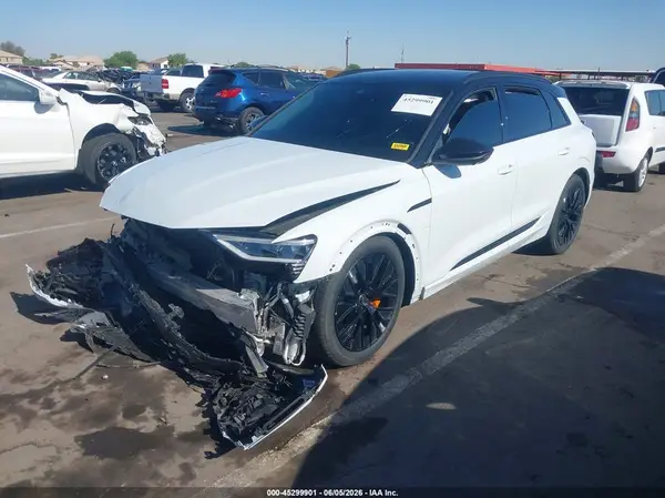 WA15AAGE0RB020190 2024 AUDI Q8 - Image 2
