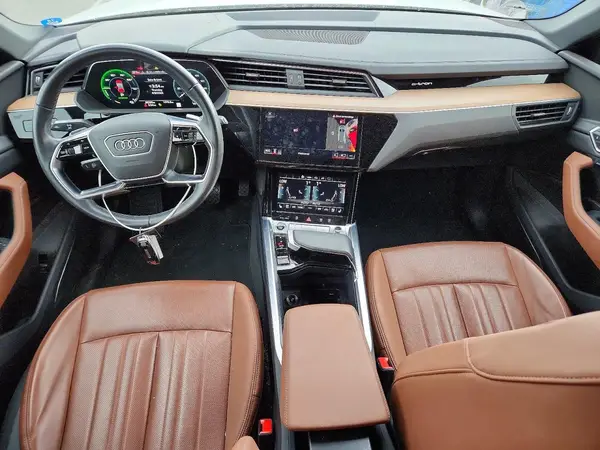 WA15AAGE0RB026412 2024 AUDI Q8 - Image 8