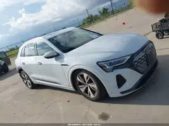 WA15AAGE0RB030430 2024 AUDI Q8
