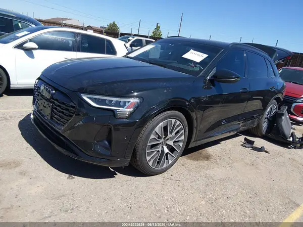 WA15AAGE0RB058342 2024 AUDI Q8 - Image 2