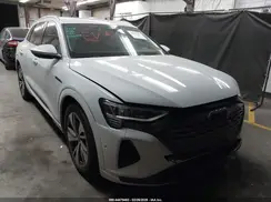 WA15AAGE1RB019565 2024 AUDI Q8