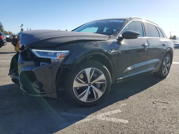 WA15AAGE1RB033711 2024 AUDI Q8 - Image 1